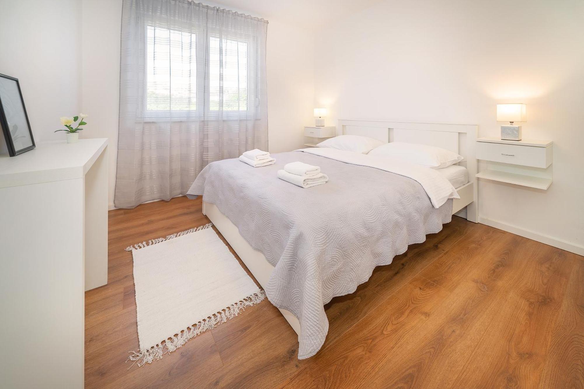 Poolside Apartments Anabella Baška Extérieur photo