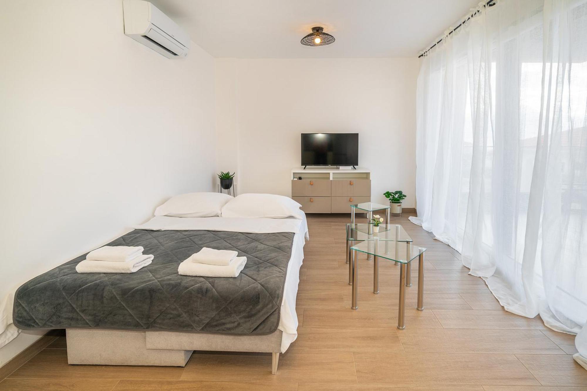 Poolside Apartments Anabella Baška Extérieur photo