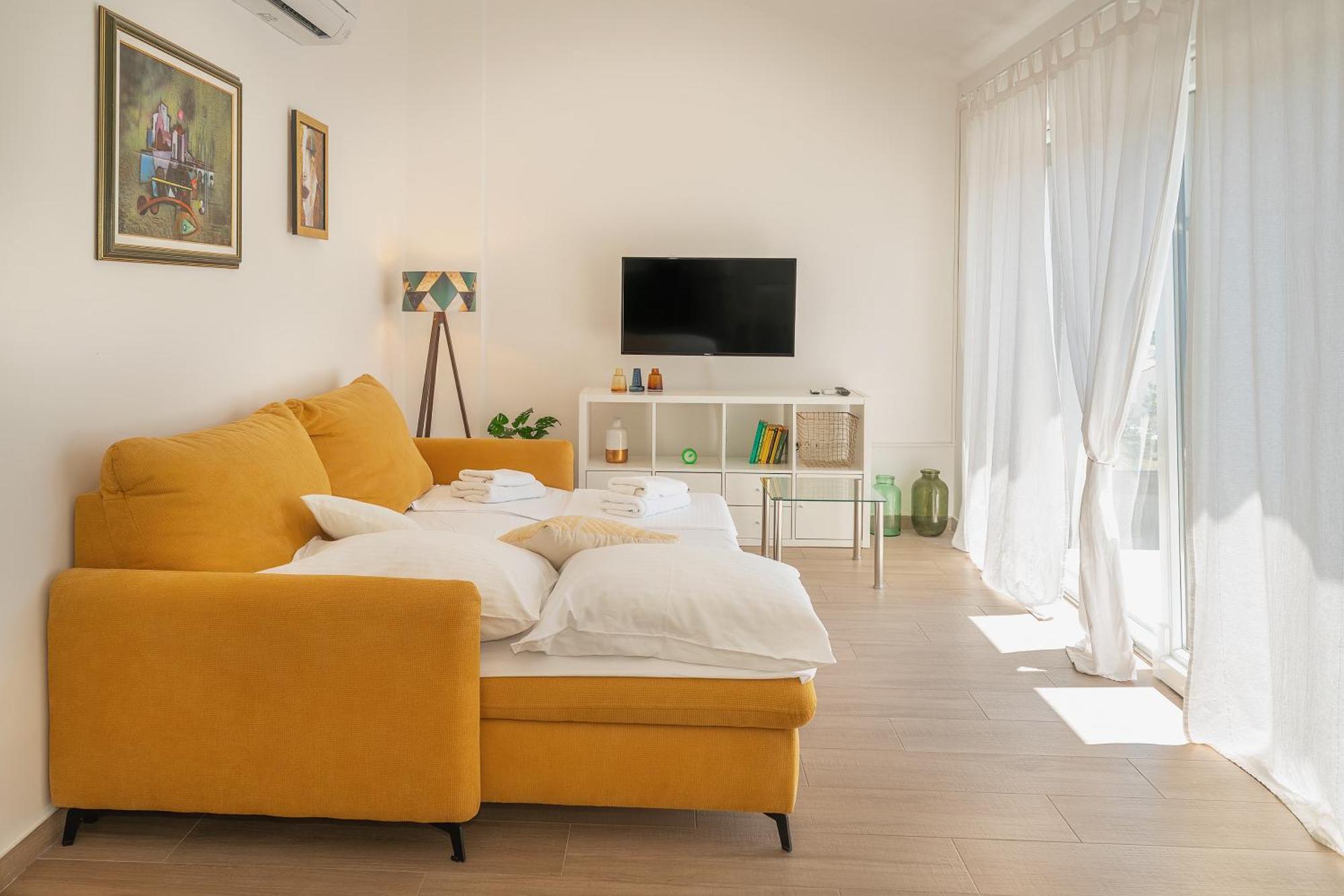 Poolside Apartments Anabella Baška Extérieur photo